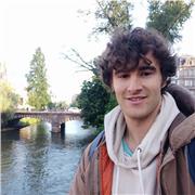 Estudiante de Ingeniería Robotica con buen trato con los niños y experiencia. Capaz de adaptarme a diferentes perfiles y edades